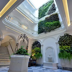 https://el-armador-casa-palacio.hotelsincadiz.net